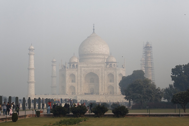 Agra-Taj mahal-121